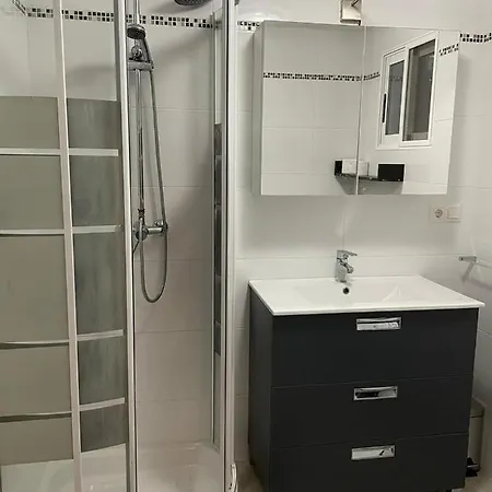 Apartamento Three Bedroom By The *